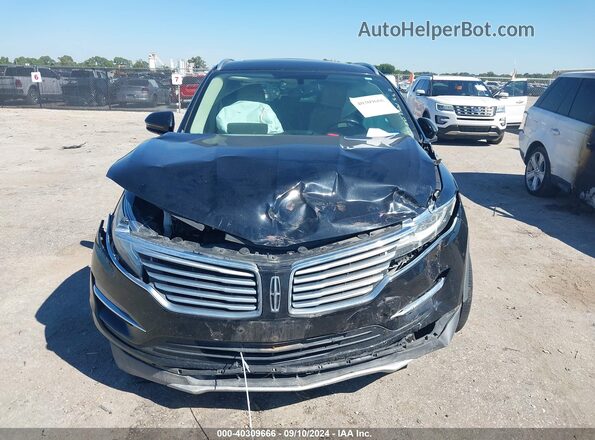 5LMCJ3C95HUL24239 2017 LINCOLN MKC Black Widok z przodu