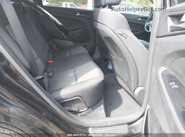 KM8J33A44HU528798 2017 HYUNDAI TUCSON Black VIN კოდის სტიკერის ხედი