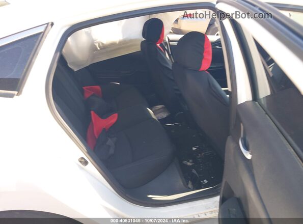 19XFC2F75JE014180 2018 HONDA CIVIC White VIN კოდის სტიკერის ხედი