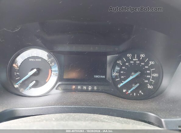 1FM5K8D80JGA24608 2018 FORD FORD EXPLORER Silver Vista de los asientos traseros