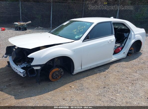 2C3CCABG0MH545996 2021 CHRYSLER 300 Белый Передняя левая четверть
