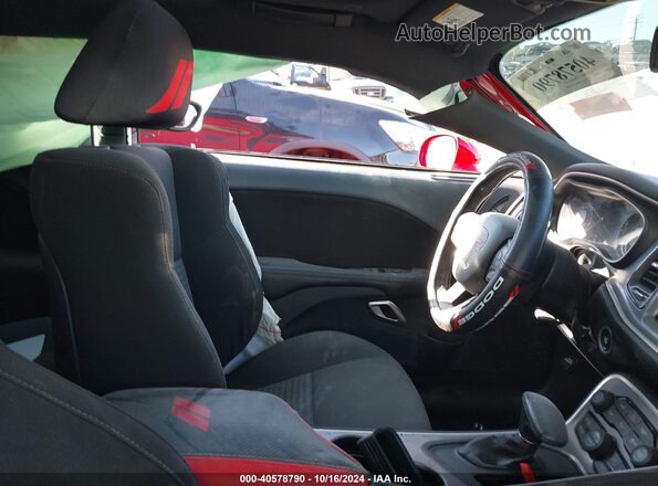 2C3CDZJG6LH230552 2020 DODGE CHALLENGER Red Vista interior delantera
