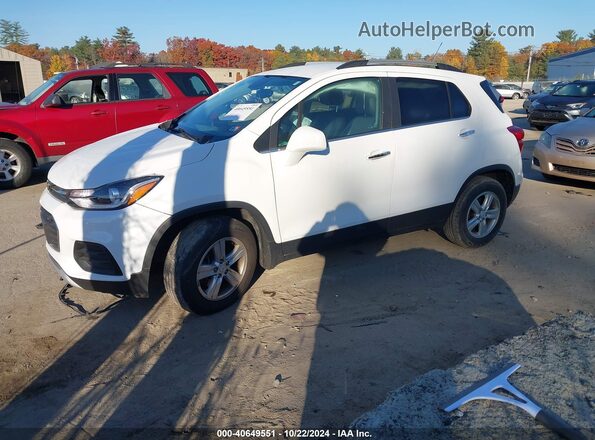 KL7CJPSB3HB239010 2017 CHEVROLET TRAX White Передня ліва чверть