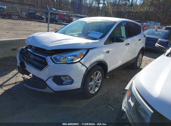 1FMCU0GD5HUC63126 2017 FORD ESCAPE White Front left