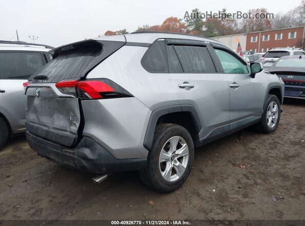 2T3P1RFV9LC131075 2020 TOYOTA LE Silver Trasero derecho