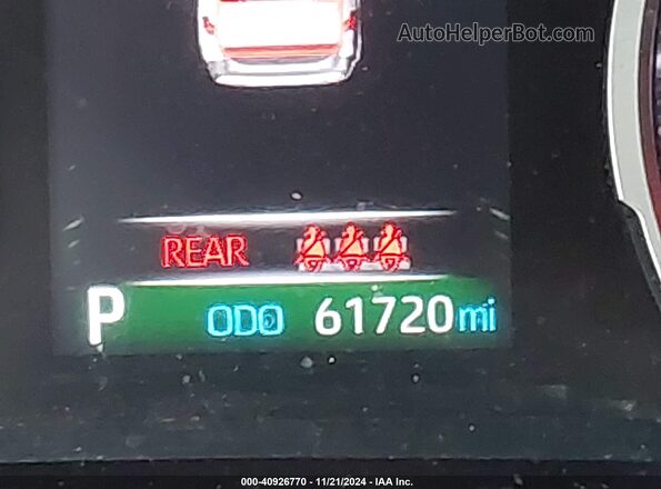2T3P1RFV9LC131075 2020 TOYOTA LE Silver 