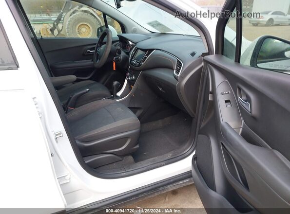 KL7CJKSB0LB324253 2020 CHEVROLET TRAX White Vista interior delantera