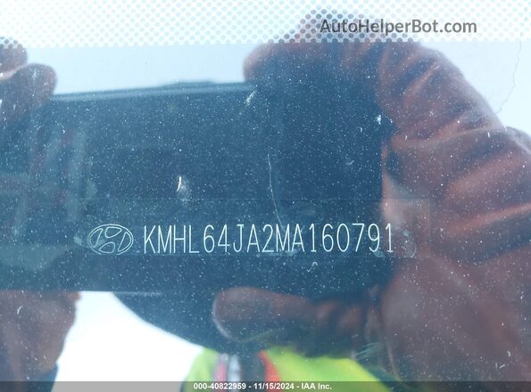 KMHL64JA2MA160791 2021 HYUNDAI SONATA Gray Widok komory silnika