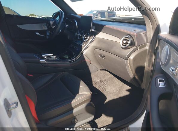 WDC0G6EB0JF469820 2018 MERCEDES-BENZ GLC-CLASS White Front interior view