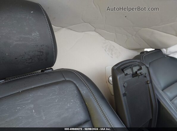 1FMCU0HD0KUB57737 2019 FORD ESCAPE Red Widok naklejki z numerem VIN