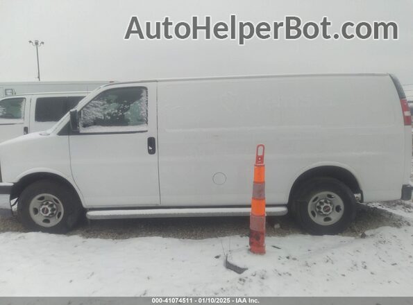1GTW7AFG6J1902874 2018 GMC SAVANA 2500 White Սալոնի հետևի տեսք