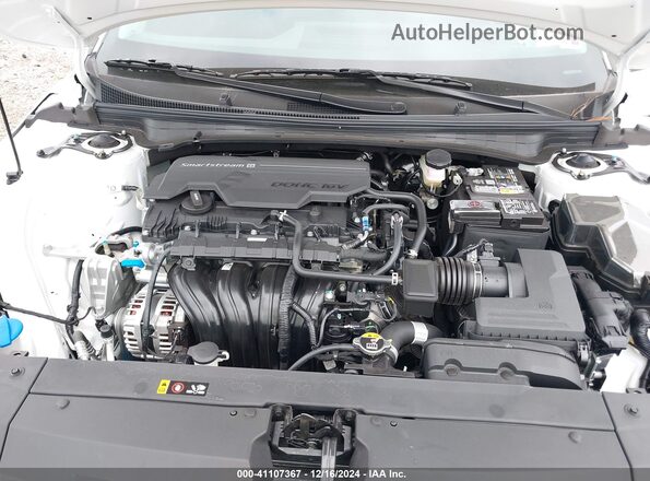 3KPFT4DE3SE024639 2025 KIA K4 Белый Вид сзади