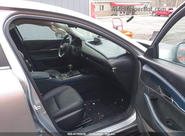 3MVDMACL8MM209876 2021 MAZDA CX-30 Серебряный Вид салона спереди
