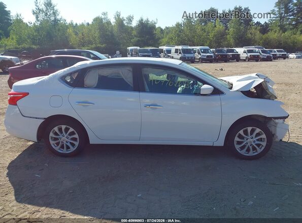 3N1AB7AP0KY234721 2019 NISSAN SENTRA White Widok wnętrza z tyłu