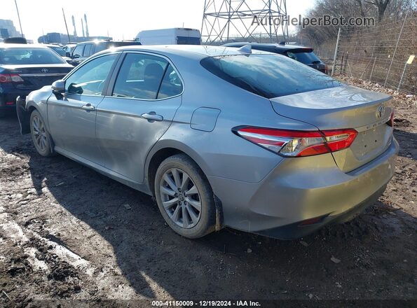 4T1C11BK8LU016096 2020 TOYOTA LE Silver Հետևի ձախ