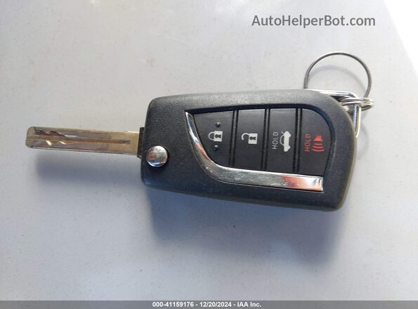 4T1G11AK8MU441273 2021 TOYOTA CAMRY Белый Вид панели приборов