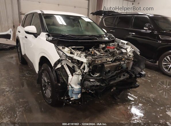 5N1AT3AA8MC715399 2021 NISSAN ROGUE White Vista frontal