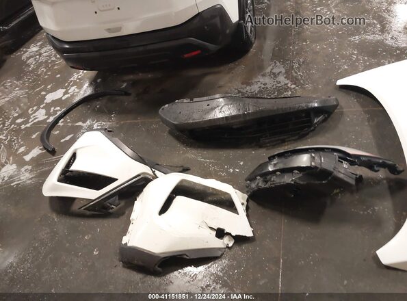 5N1AT3AA8MC715399 2021 NISSAN ROGUE White 