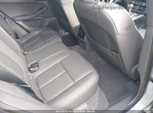 WP1AA2A59MLB14458 2021 PORSCHE MACAN Light Blue VIN կոդի պիտակի տեսք