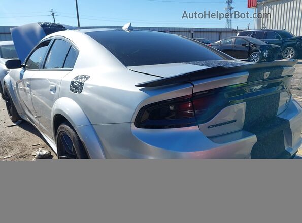 2C3CDXGJ3LH151752 2020 DODGE CHARGER Silver Trasero izquierdo