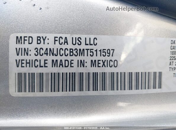 3C4NJCCB3MT511597 2021 JEEP COMPASS Серебряный Вид подкапотного пространства