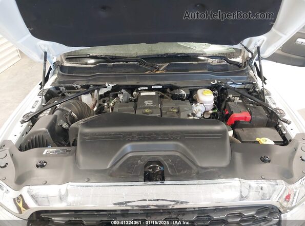 3C6UR5DL9RG340353 2024 RAM 2500 White Rear view