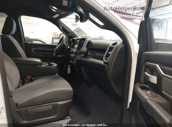 3C6UR5DL9RG340353 2024 RAM 2500 White Front interior view