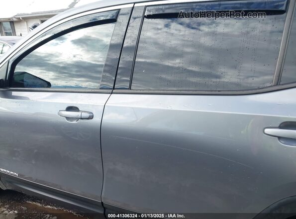 3GKALMEV8KL184606 2019 GMC TERRAIN Gray Widok wnętrza 360 stopni