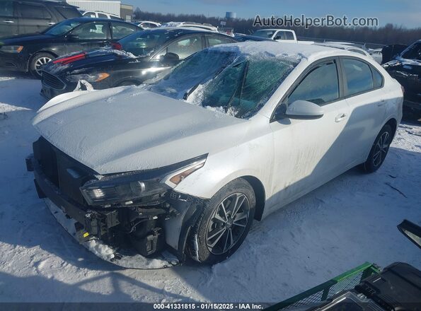 3KPF24AD9PE577155 2023 KIA FORTE White Առջևի ձախ երեք քառորդ տեսարան