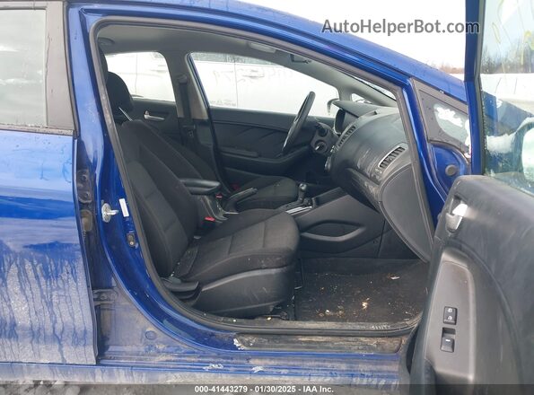 3KPFK4A76HE085680 2017 KIA FORTE Blue 