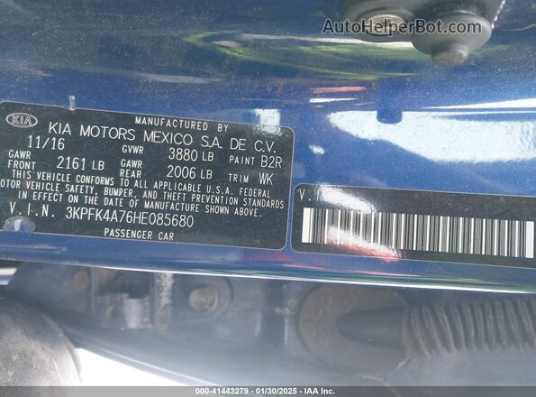 3KPFK4A76HE085680 2017 KIA FORTE Blue 