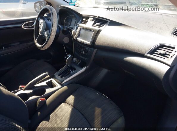 3N1AB7AP2KY369375 2019 NISSAN SENTRA Silver Вид салону спереду