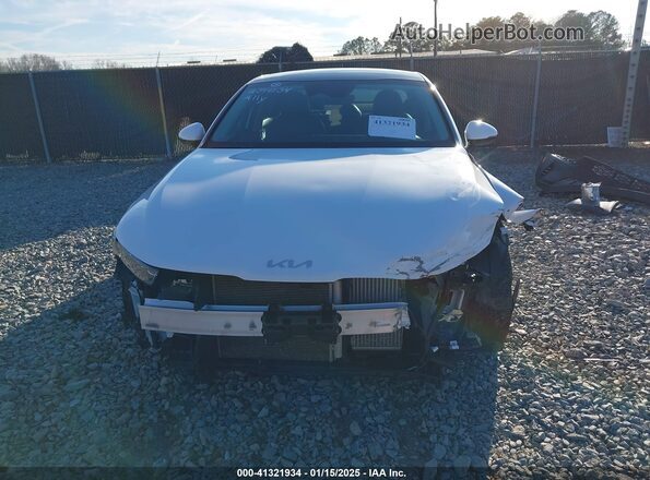 5XXG34J20RG234034 2024 KIA K5 Белый Вид задней части салона