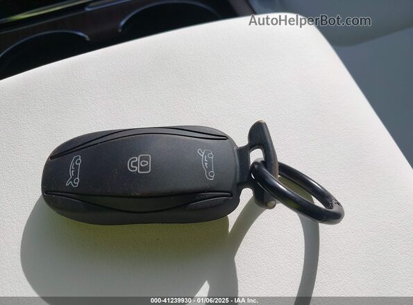 5YJSA1E5XMF453632 2021 TESLA MODEL S Синий Вид панели приборов