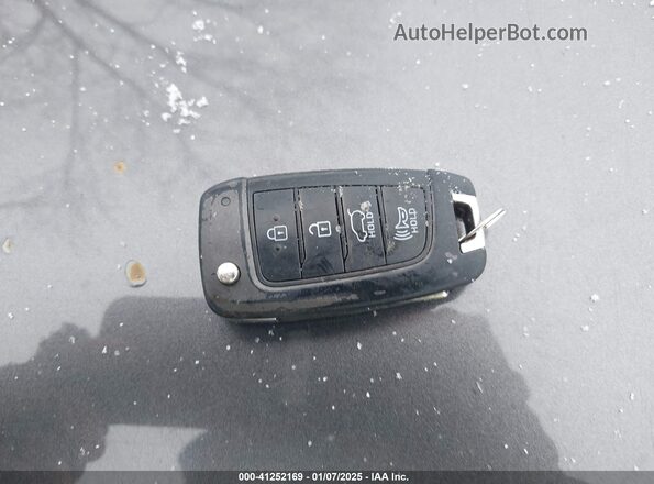 KMHH35LE1JU020357 2018 HYUNDAI ELANTRA GT Серый Вид панели приборов