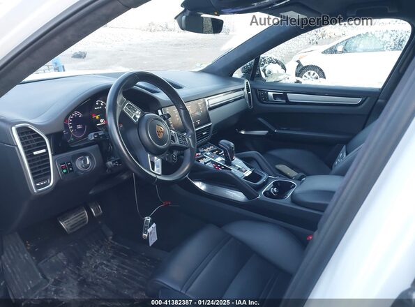 WP1BH2AY4MDA53024 2021 PORSCHE CAYENNE Белый Вид салона спереди