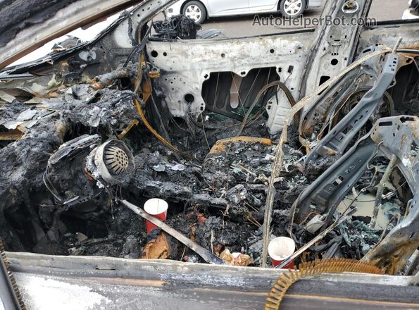 WVGUNPE2XNP072467 2022 VOLKSWAGEN ID.4 White Widok wnętrza z przodu