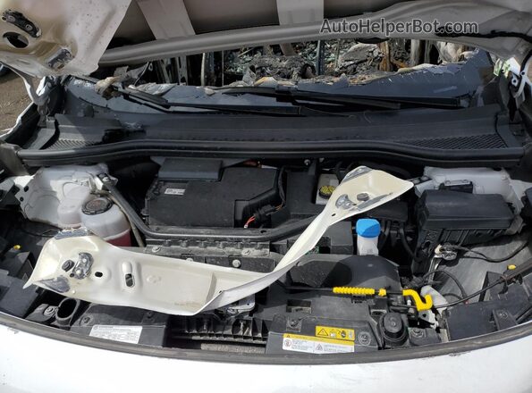 WVGUNPE2XNP072467 2022 VOLKSWAGEN ID.4 White Widok wnętrza z tyłu