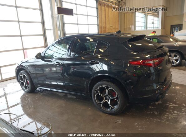 ZASPAKBN6N7D28612 2022 ALFA ROMEO STELVIO Black 