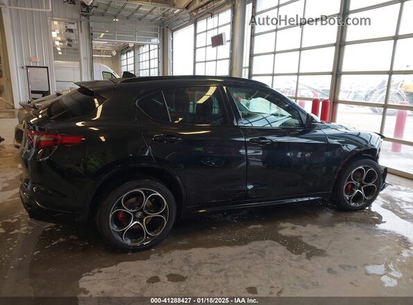 ZASPAKBN6N7D28612 2022 ALFA ROMEO STELVIO Black 