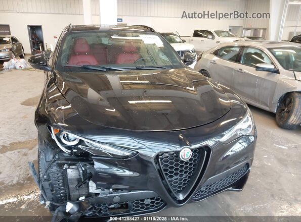 ZASPAKBN6N7D28612 2022 ALFA ROMEO STELVIO Black 