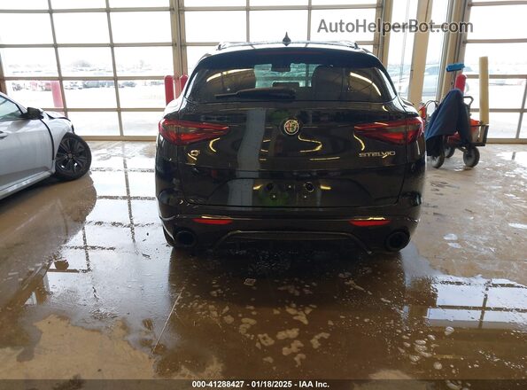 ZASPAKBN6N7D28612 2022 ALFA ROMEO STELVIO Black 