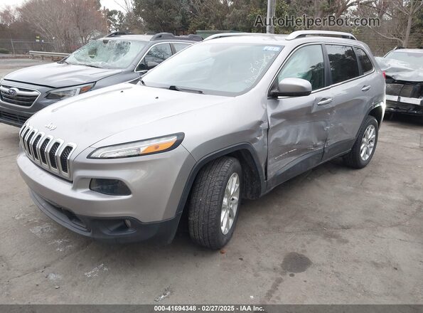 1C4PJLLB0JD509803 2018 JEEP CHEROKEE LATITUDE PL Silver Առջևի ձախ երեք քառորդ տեսարան