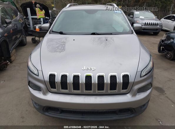 1C4PJLLB0JD509803 2018 JEEP CHEROKEE LATITUDE PL Silver Սարքավորումների վահանակի տեսք