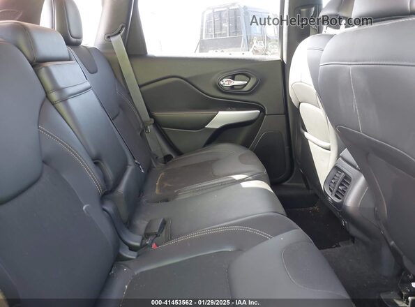 1C4PJMLB5JD609675 2018 JEEP CHEROKEE LATITUDE PL Красный Вид наклейки с VIN-кодом