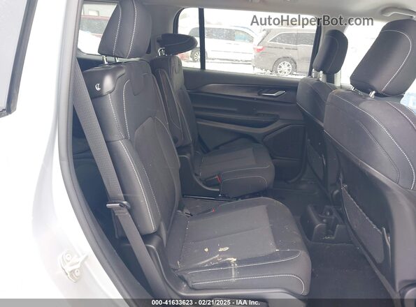 1C4RJKAG2P8871795 2023 JEEP GRAND CHEROKEE L Silver Вид наклейки з VIN-кодом