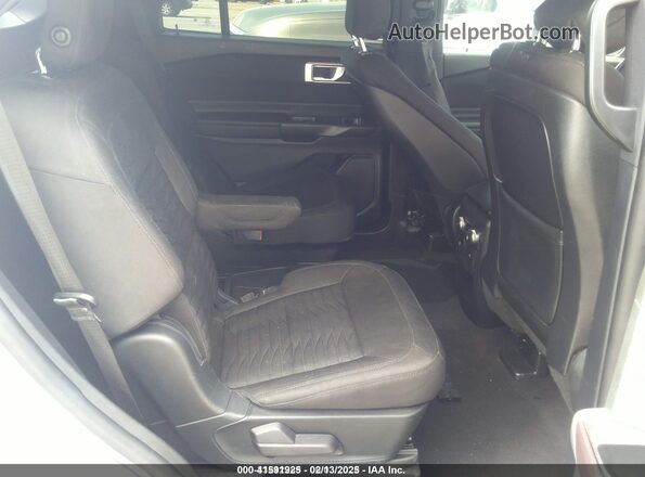 1FMSK7DH7LGB46995 2020 FORD FORD EXPLORER Silver VIN კოდის სტიკერის ხედი