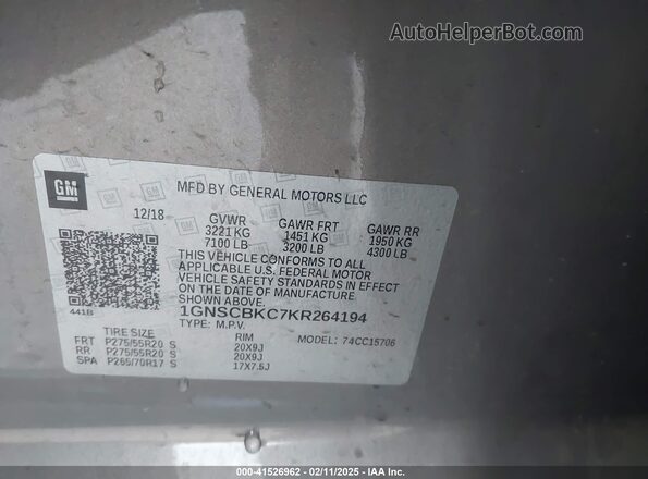 1GNSCBKC7KR264194 2019 CHEVROLET TAHOE Gray Vista del compartimento del motor
