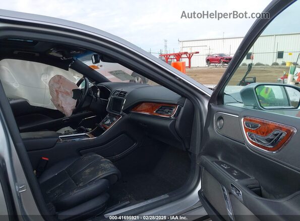 1LN6L9NP6L5606322 2020 LINCOLN CONTINENTA Silver Widok wnętrza z przodu