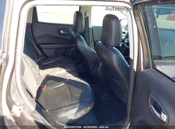 3C4NJCBB0KT677302 2019 JEEP COMPASS Серый Вид наклейки с VIN-кодом